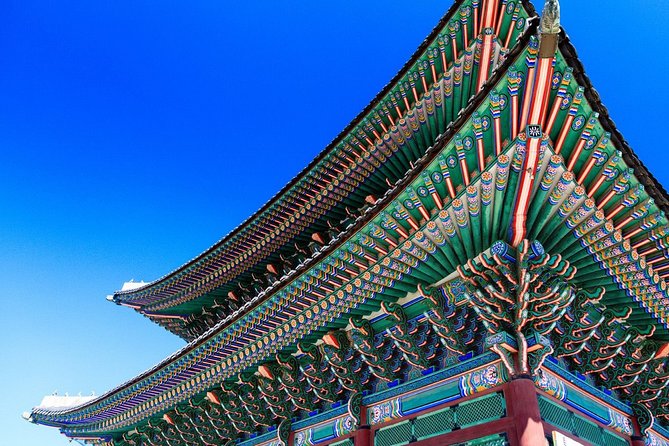 Signature Seoul : Netflix Sites, Street Food & N Seoul Tower - Morning start at Jogyesa Temple, Zen in the heart of the city