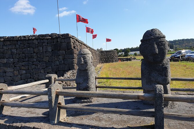 Small group Private Taxi Tour DAY experience in Jeju island - Seongeup Folk Village plus the Stone Culture Park, culture and myth on the same route