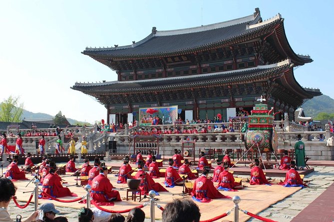 Small-Group Seoul Tour with Gyeongbokgung Palace (hotel pick-up) - Key things I’d bank on