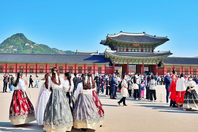 Small-Group Seoul Tour with Gyeongbokgung Palace (hotel pick-up) - Gyeongbokgung Palace: where the court life story comes alive