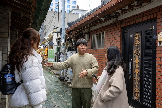 Street Food Tour in Jongno, Heart of Seoul - Ikseon-dong Hanok Street: Tradition Meets Snack Stops