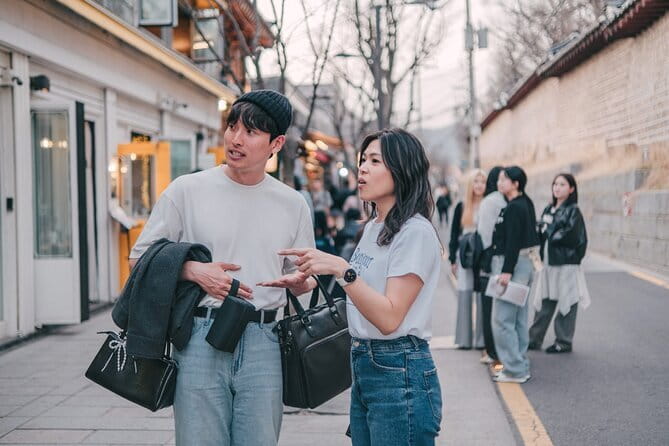 Street photoshoot and Seoul Hidden gem History Walking Tour - Key highlights to expect on this street photoshoot walk