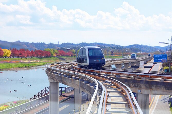 Suncheon and Yeosu Daily Private Tour with Pickup Service - Your guide experience: languages and the difference between facts and stories