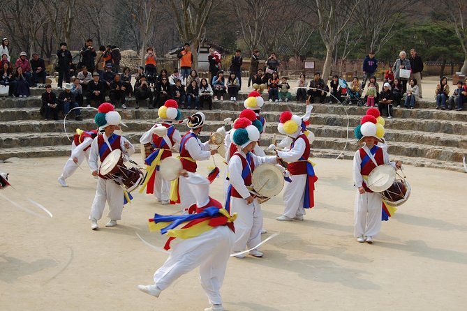 Suwon Hwaseong Fortress and Korean Folk Village Day Tour from Seoul - Korean Folk Village: why the Joseon-era village often steals the show