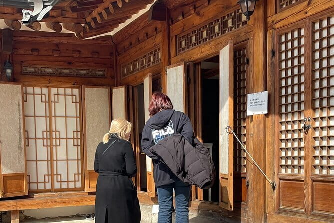 Tour Seoul’s oldest district with a storyteller from Bukchon - Unhyeongung stop: the royal childhood story that started the timeline