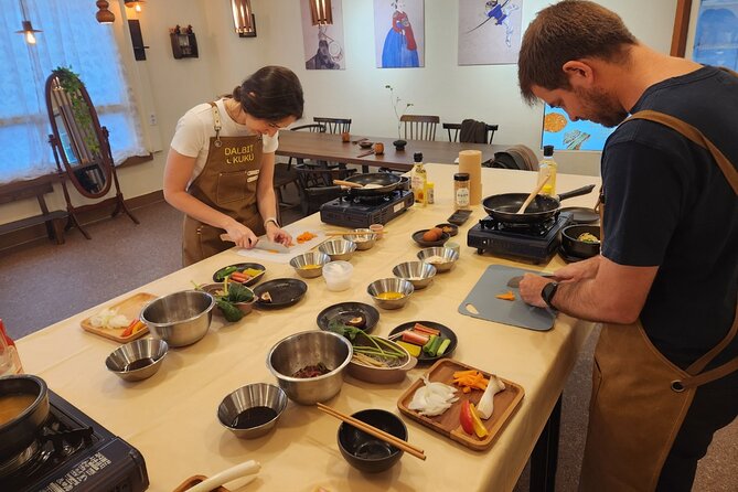 Traditional Korean 6-Dish Cooking Class + Hidden Alley Tour Seoul - Tea, Culture Stories, and Color Harmony Before the First Chopt