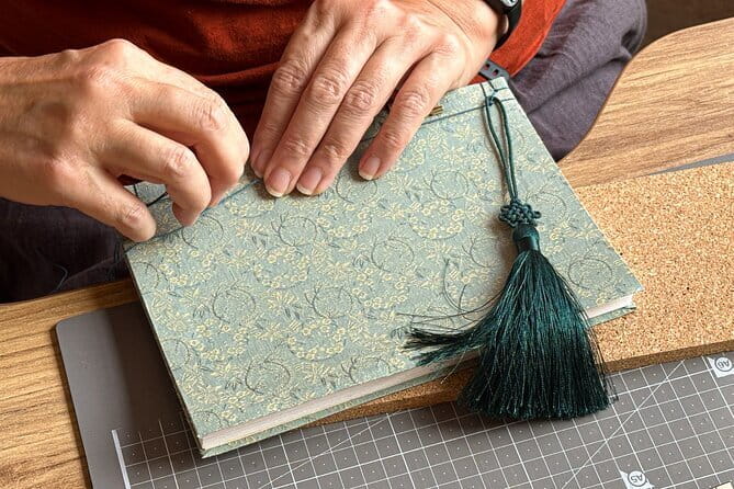 Traditional Korean Bookbinding Experience in Seoul, Hongdae - Picking your Norigae and thread like a designer