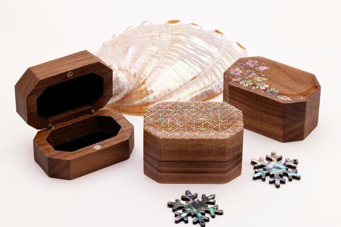 Traditional Korean Mother-of-Pearl Craft Workshop - Design time: patterns, shapes, and Hangeul or English letters