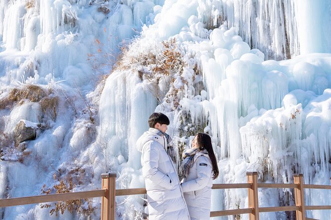 Vivaldi Park Winter Ski with Eobi Ice Valley Day Tour from Seoul - Eobi Ice Valley: 40 Minutes of Icicle Country