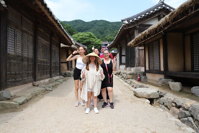 Yongin Dae Jang Geum Park Tour from Seoul - What you’ll actually see: palaces, private houses, fortress recreations