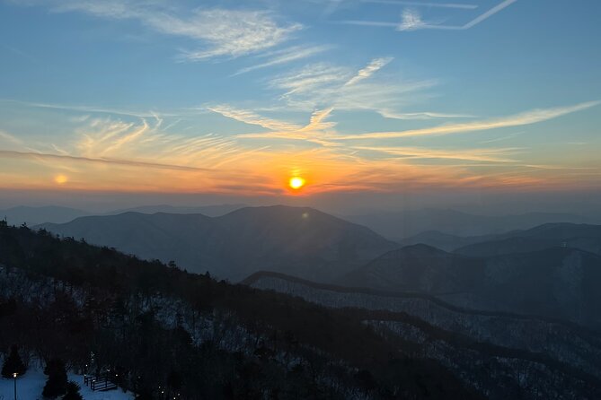 Yongpyong Ski Resort from Seoul with Optional Lesson and Packages - Choosing the right package: Shuttle Only vs Essential vs Full Ski